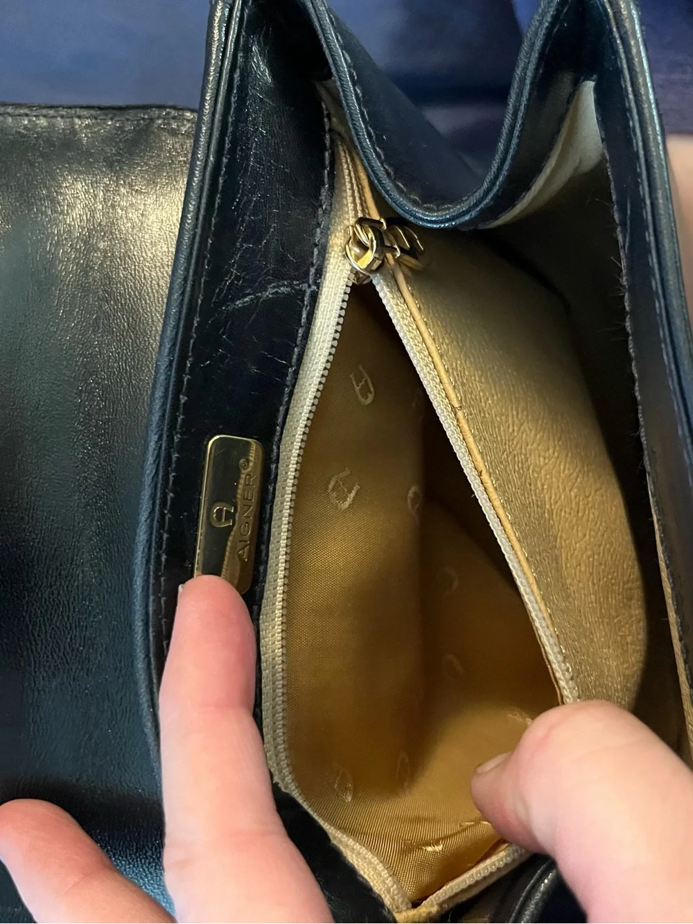 Etienne Aigner Black Leather Saddle Crossbody Bag